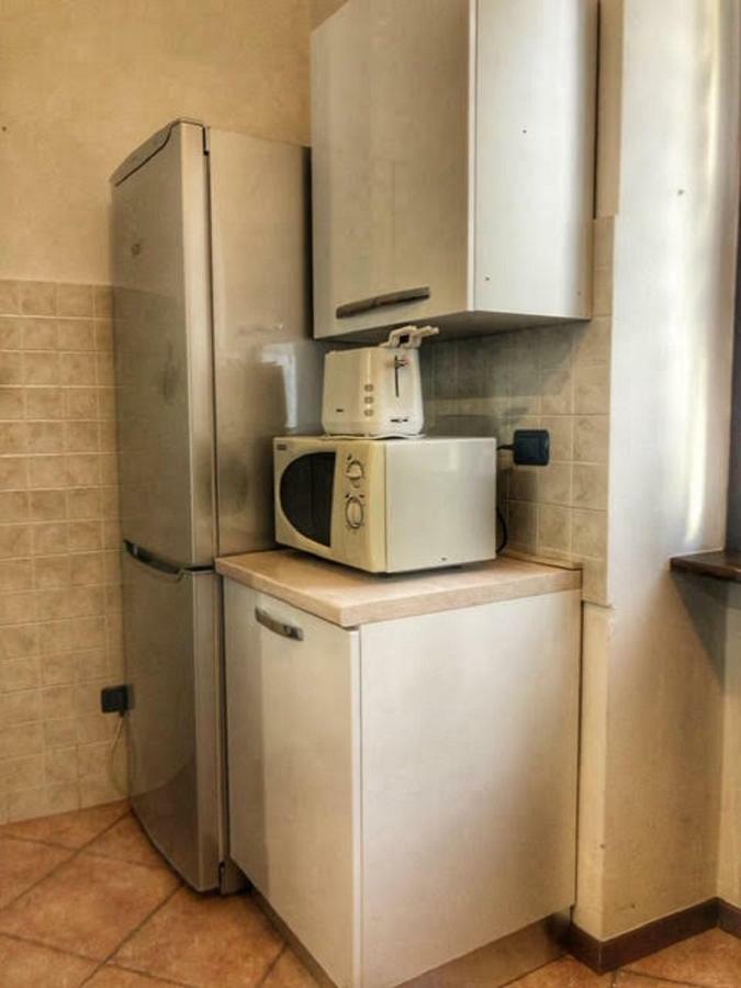 Cortile Del Forno Nel Centro Storico Lägenhet Arona Exteriör bild