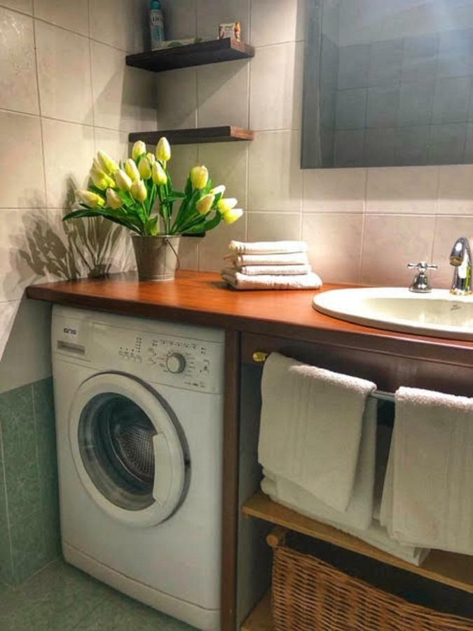 Cortile Del Forno Nel Centro Storico Lägenhet Arona Exteriör bild